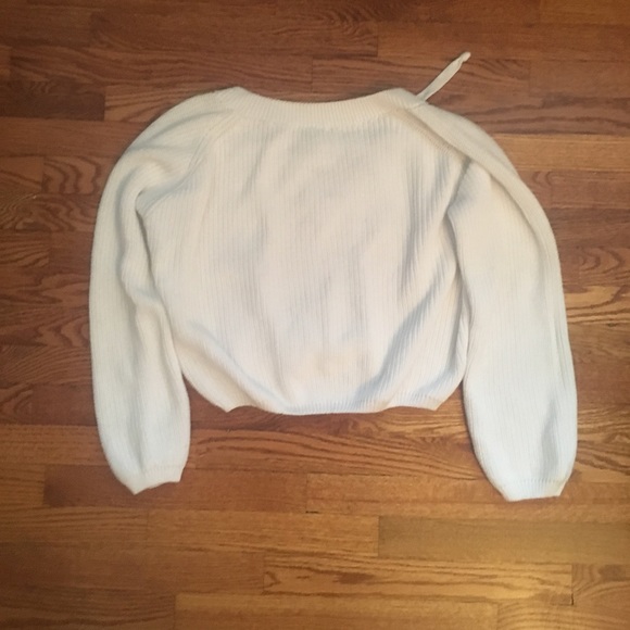 White knit sweater - Picture 2 of 2